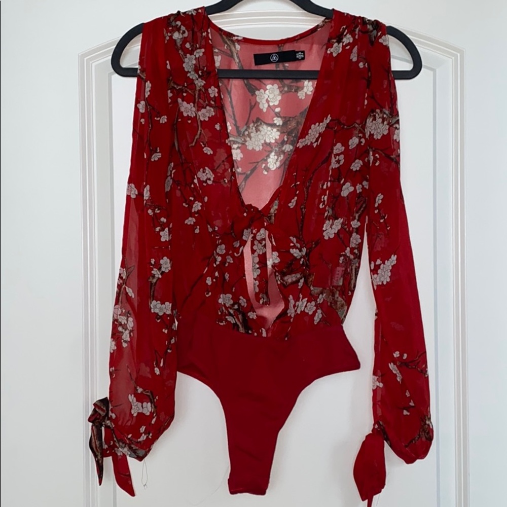 Beautiful split sleeve tie front blouse